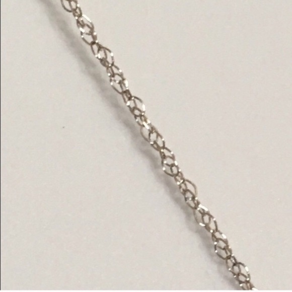 🆕 Macy’s Bridged Diamond 18” Necklace! 14K White Gold! 💥 - Picture 8 of 11